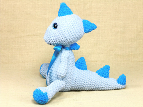 Háčkovaný dinosaurus tyrkysový 40 cm — foto 2