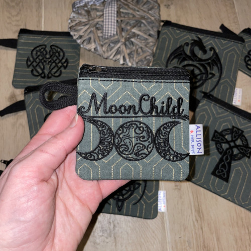 Kapsička malá Moon Child — foto 3