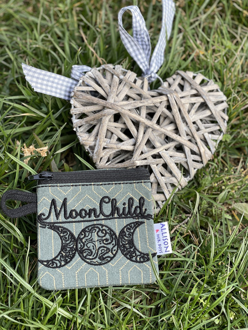 Kapsička malá Moon Child — foto 2
