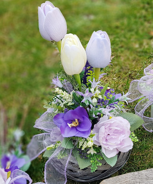 Kulatá dekorace s tulipány — foto 3
