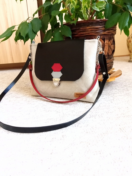 Šedá s černou- crossbody — foto 5