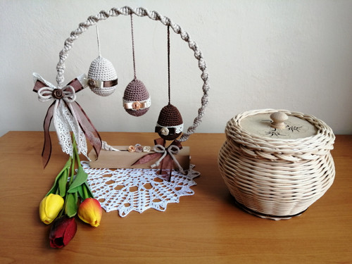 Velikonoční macrame stojánek s vajíčky — foto 2