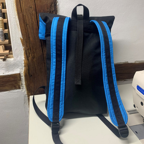 Tygr + přední kapsa na zip — foto 4