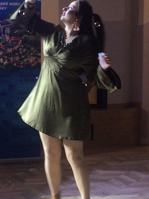 Šaty tunika boho v olivce — foto 5