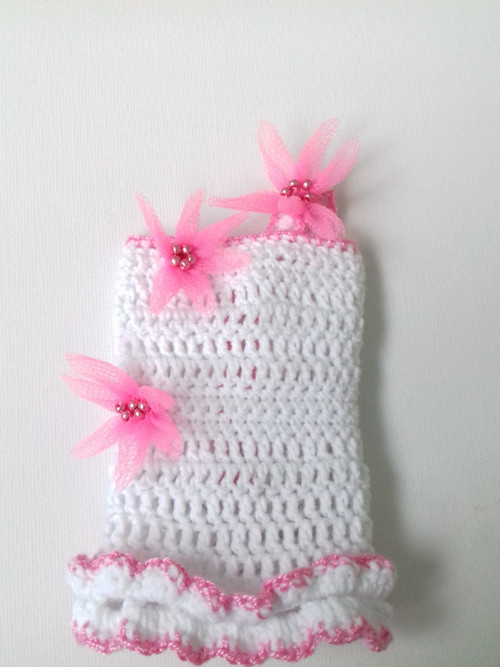 Háčkované šatičky pro panenku Barbie — foto 4