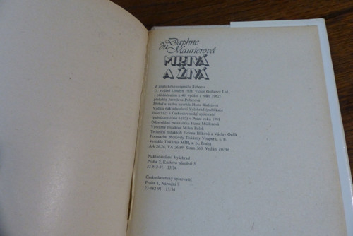 Mrtvá a živá, Dapne du Maurier — foto 5
