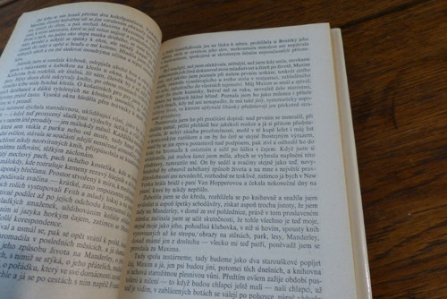 Mrtvá a živá, Dapne du Maurier — foto 3