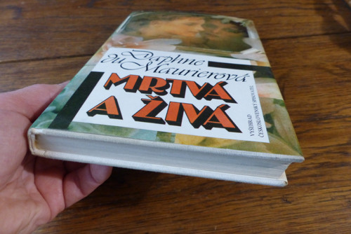 Mrtvá a živá, Dapne du Maurier — foto 4
