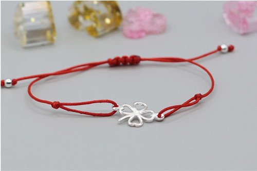 Minimalistický náramek - Clover leaf (červená) — foto 2