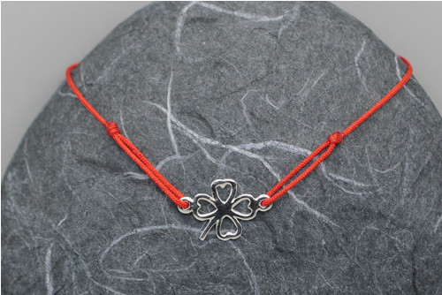 Minimalistický náramek - Clover leaf (červená) — foto 3