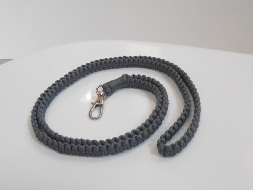 Klíčenka na krk (macramé) — foto 3