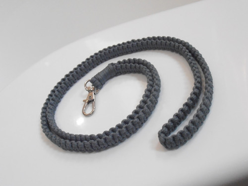 Klíčenka na krk (macramé) — foto 2