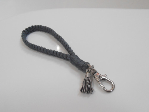 *Klíčenka/Přívěsek na klíče (macramé)* — foto 2