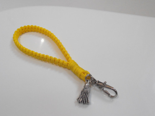 *Klíčenka/Přívěsek na klíče (macramé)* — foto 2