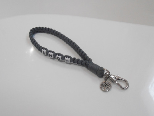 *Klíčenka/Přívěsek na klíče (macramé)* — foto 2