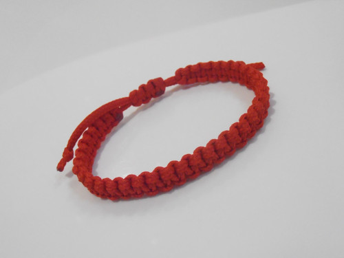 *Červený náramek - macramé (Unisex)* — foto 2