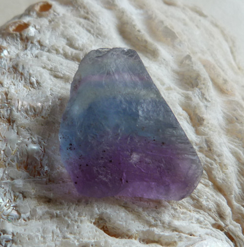 Fluorit surový - 3 cm — foto 5
