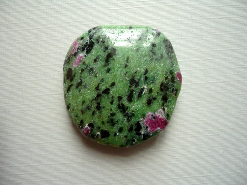 Placka - rubín zoisit 38 mm, č.949f — foto 2