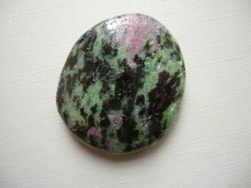 Placka - rubín zoisit 41 mm, č.858f — foto 2