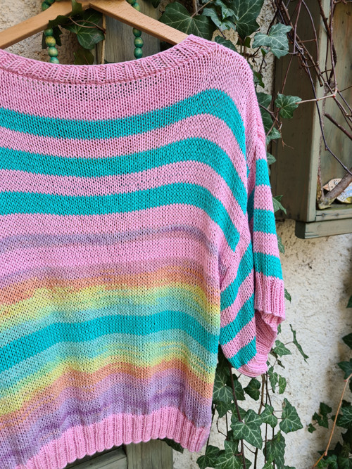 Duhové jaro, triko oversized — foto 3