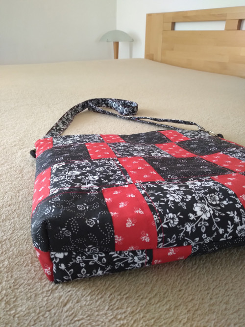 Crossbody 50 Červená a černá 3 — foto 3
