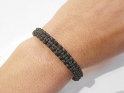 *Khaki náramek - macramé (Unisex)* — foto 2