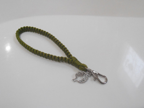 *Klíčenka/Přívěsek na klíče (macramé)* — foto 2