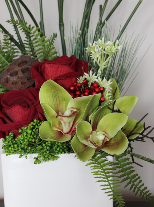 Keramická kostka s růžemi a orchidejemi — foto 4