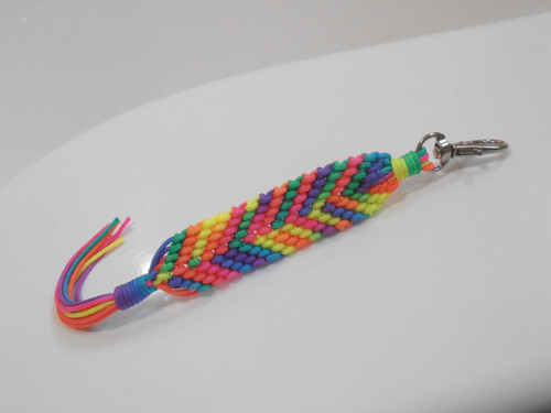 *Klíčenka/Přívěsek na klíče (macramé)* — foto 2