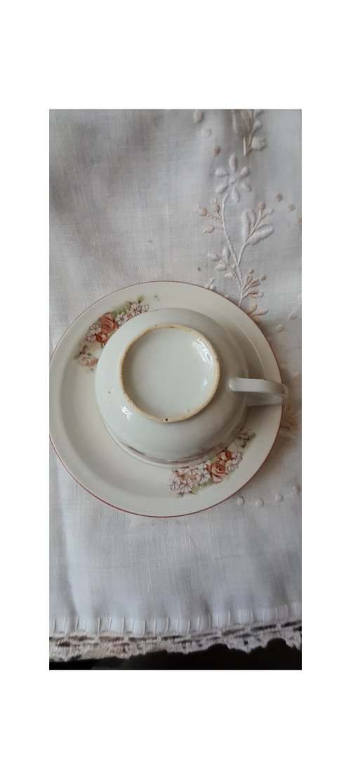 Dva šálky s podšálky — foto 4