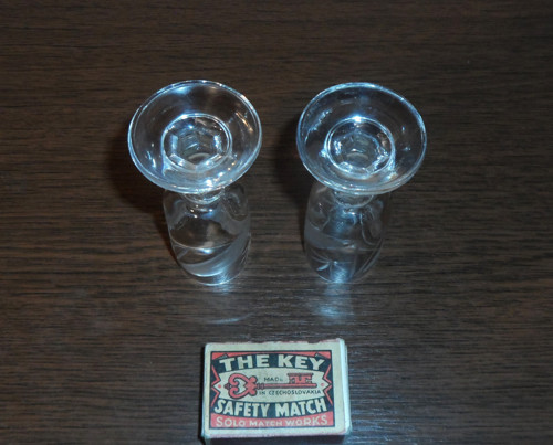 2x SKLENIČKA na nožce, broušená — foto 6