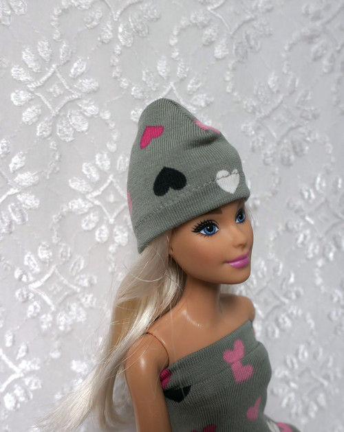 Čepice pro Barbie — foto 2