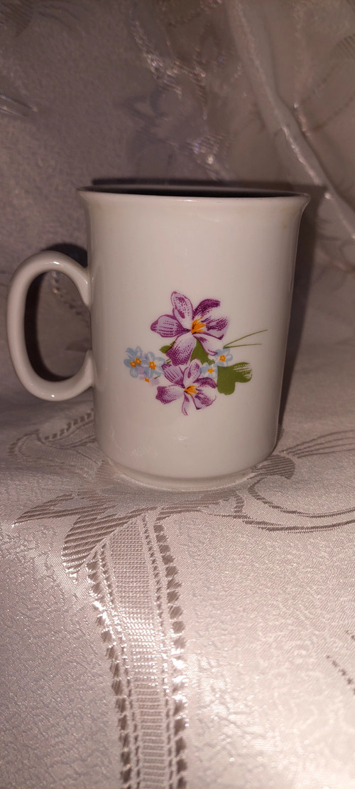 Porcelánový hrnek — foto 2