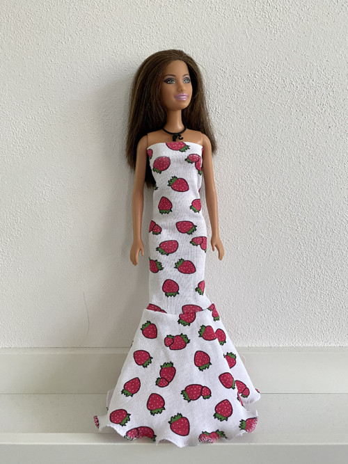 Šaty na panenku Barbie — foto 2
