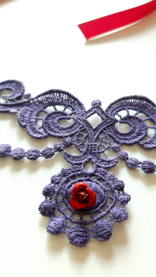 Lace Collar with red rose — foto 3