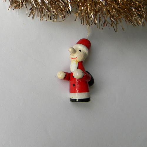 Vánoční dřevěná figurka — foto 2