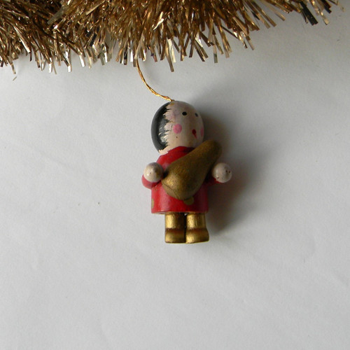 Vánoční dřevěná figurka — foto 2