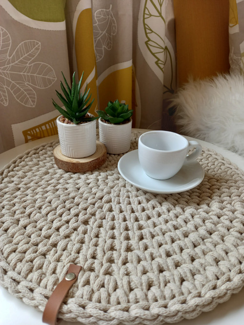 Háčkované prostírání světle béžová — foto 3