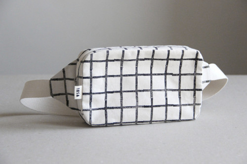 Linorytová ledvinka /// Grid černá — foto 6