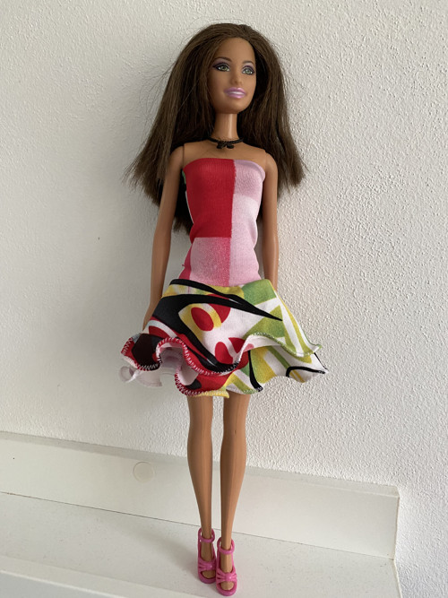 Šaty na panenku Barbie — foto 2