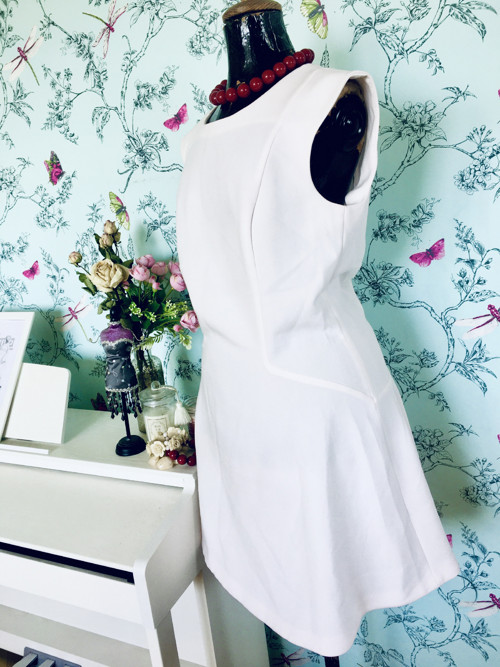Šaty basic elegance, šedesátkové — foto 3