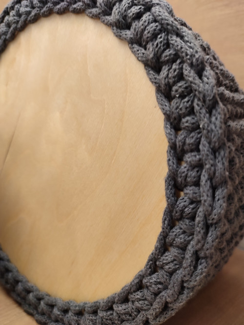 Háčkovaný košík s dřevěným dnem *20cm* — foto 4
