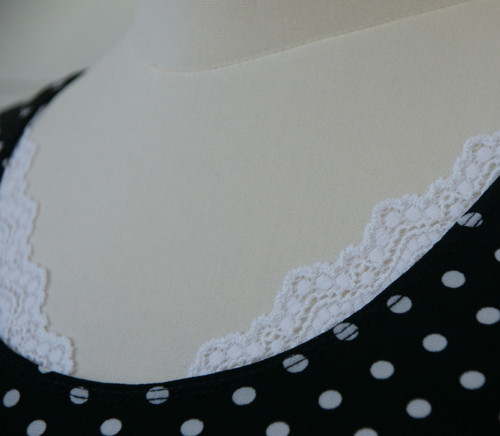 VINTAGE DOTS... tričko s krajkou — foto 2