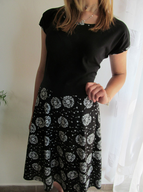 ŠATY sukně půlkolová — foto 2