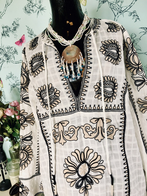 Šaty boho vyšívané famous — foto 4