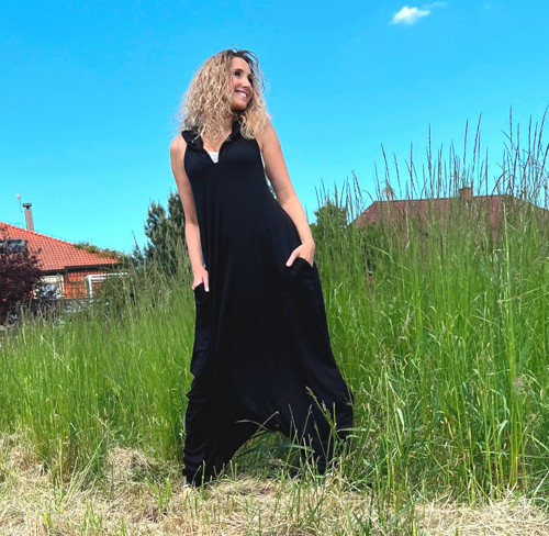 Černý overal s kapucí — foto 2