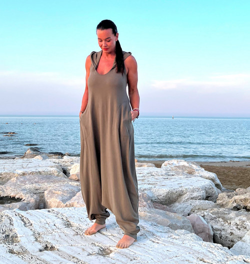 Khaki overal s kapucí — foto 3