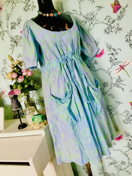 Šaty vyšívané baby doll — foto 4