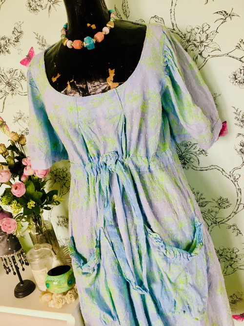 Šaty vyšívané baby doll — foto 2