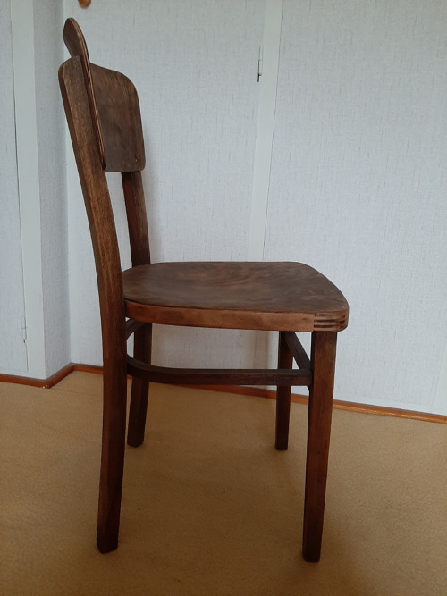 Klasická židle o renovaci — foto 4